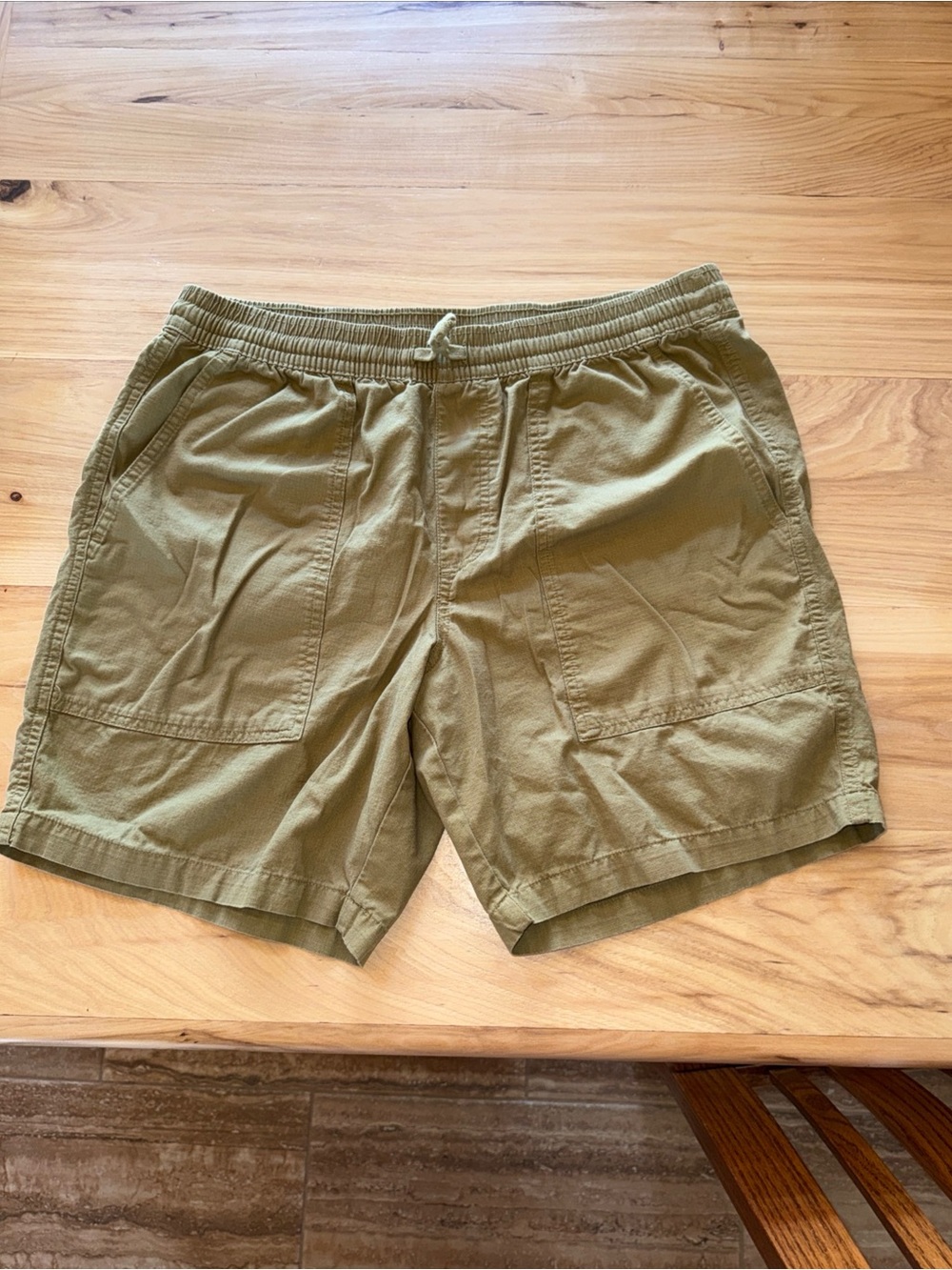 Eddie Bauer Ripstop Hiking Shorts Mens Sz LARGE Drawstring Elastic Waist Pockets